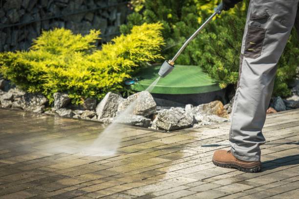 Best Parking Lot and Garage Cleaning  in West Milwaukee, WI